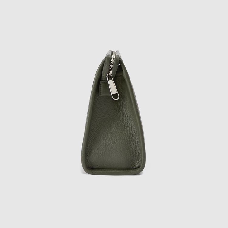 739490.AABY0.3346.010.100.0000.Light Jumbo GG pouch